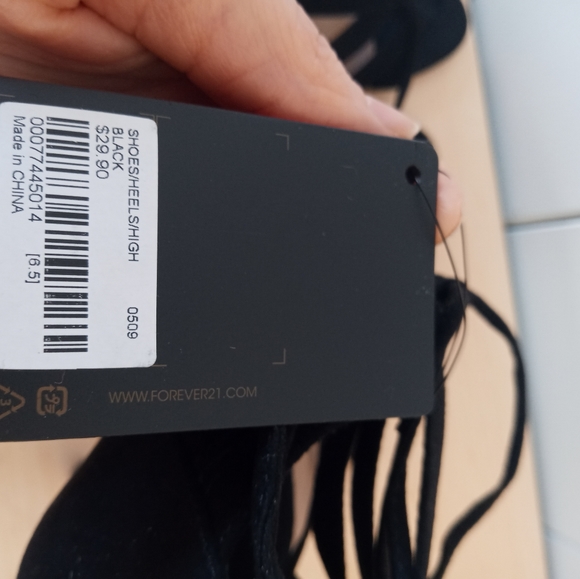 NWT Forever 21 Lace Up Black High Heels 6.5 - Picture 8 of 10
